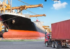 内地与香港进口公路舱单“一单两报”正式落地（通关大提速）