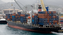 突发！国际海运公司HPL 宣布重大费用调整，每箱加收 300 美元（货主货代请注意）