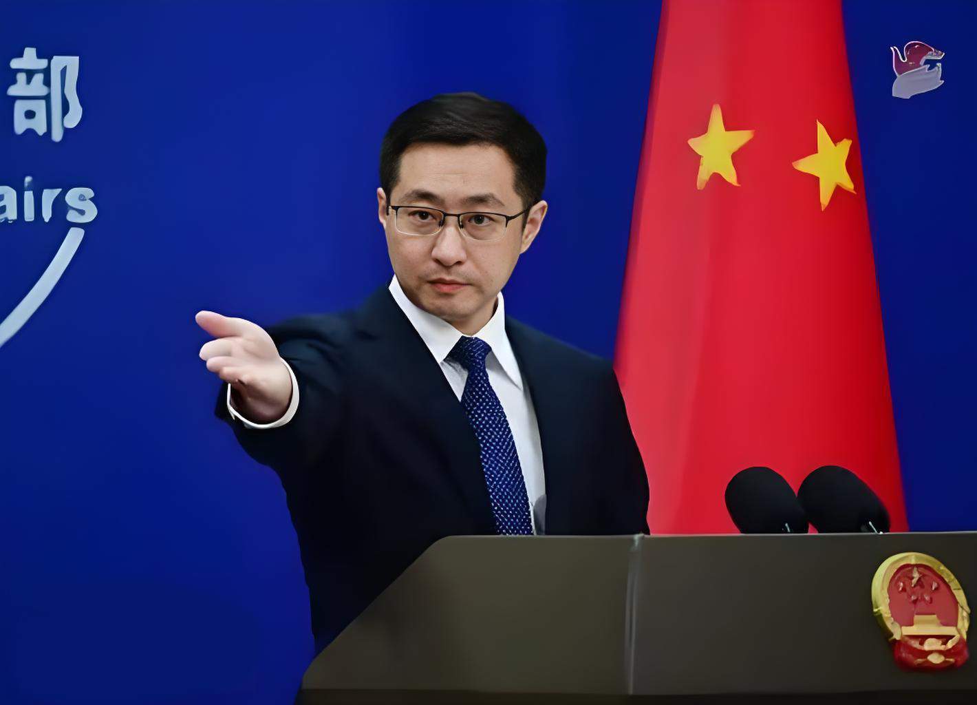 突发！美威胁对华征500%关税，外交部回应！