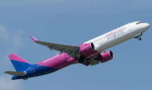 香港航空货运八连增，危险品运输享智慧港设施红利（国际空运新闻资讯）