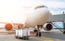 国际空运燃油附加费的计算方式与调整规律（国际空运干货知识分享）