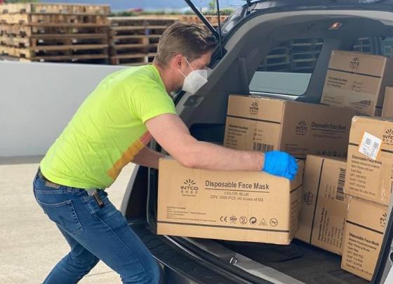 外贸新手必看的寄样品攻略（外贸新手别再盲目踩雷了）