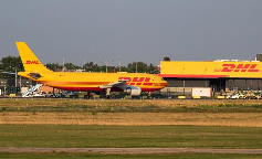 国际快递改收件人后，运费如何计算？（国际快递修改地址费用详解）