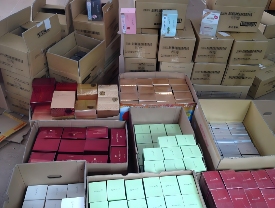 陆运，铁路运输。化妆品海运，化妆品空运